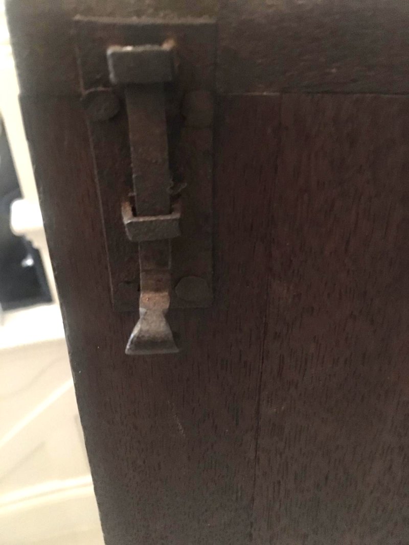 George III Mahogany Hanging Bow Front Corner Cabinet - Image 6